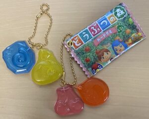 あつ森カードグミ、グミトレーで手作りキーホルダー